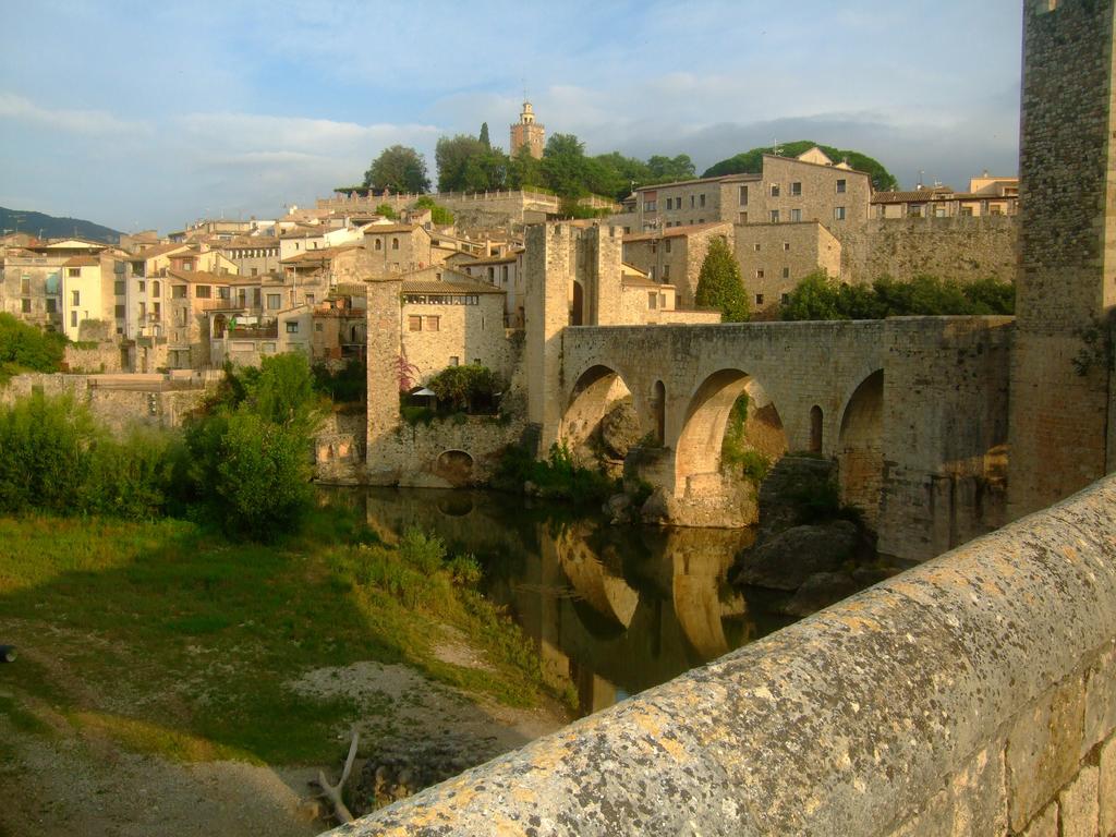 Besalut Apartment Exterior foto